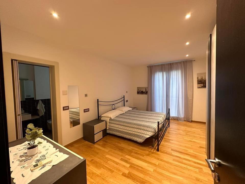 Roberta Apartment *