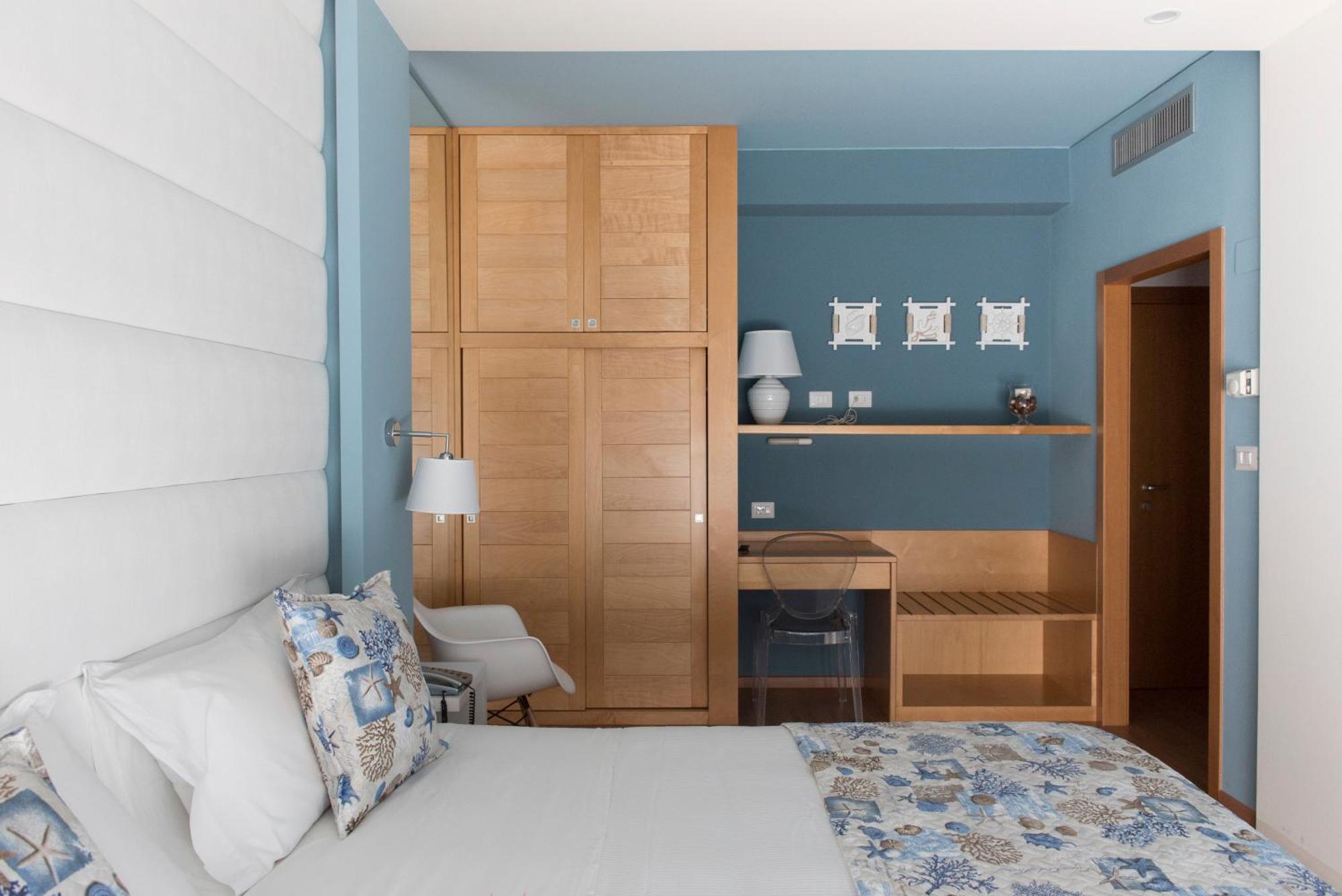 Concord Hotel 4*