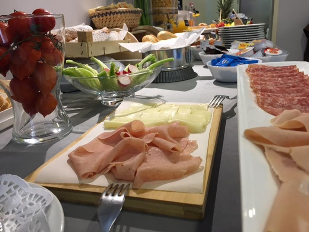 Hotel Byron Light Nuova Gestione 2024