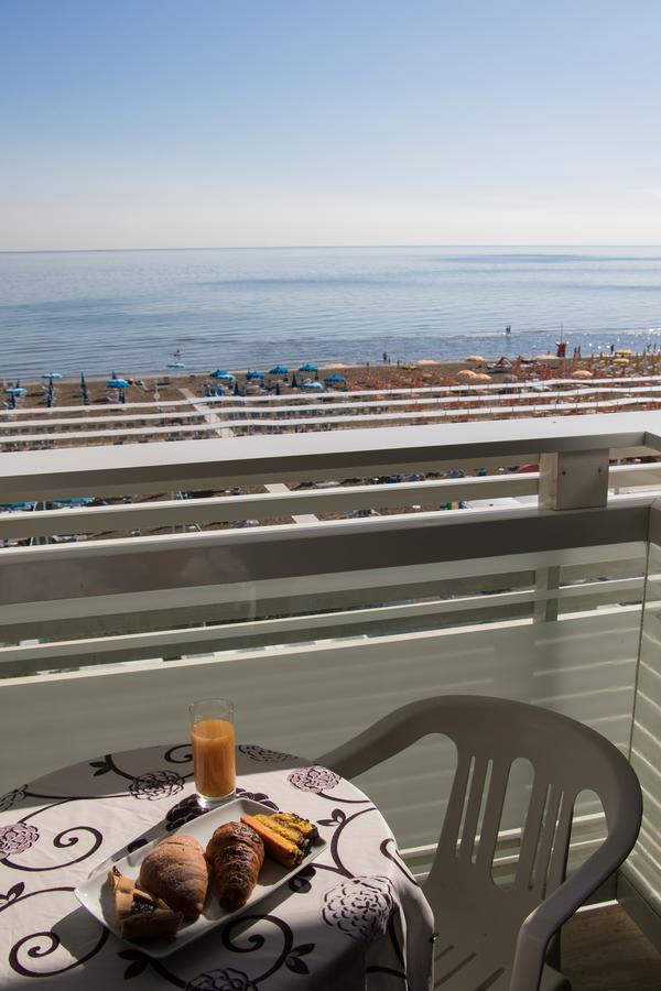 Hotel Club 3*