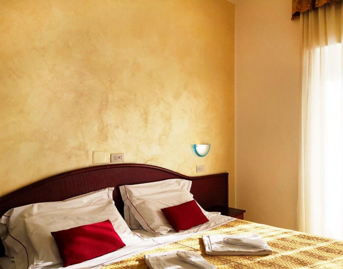 Vittoria Hotel 4*